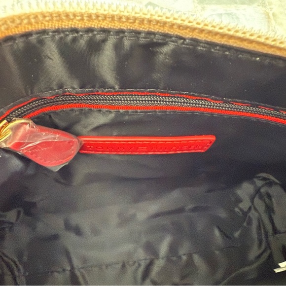 NWT Tommy Hilfiger Tan Crossbody Bag - Picture 6 of 8